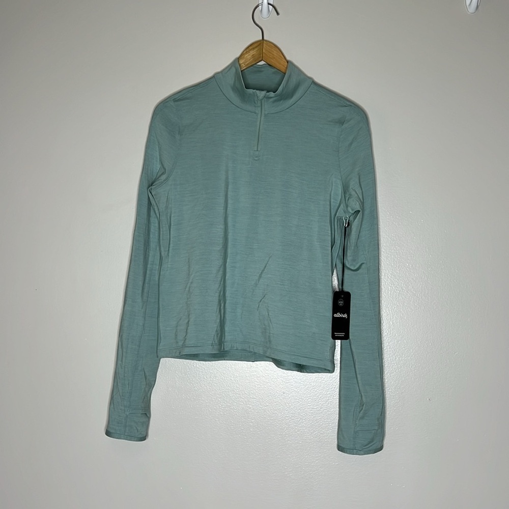 allbirds Natural Run Mid Layer 1/4 zip top $98 Retail in Green Hush NWT - Picture 4 of 10